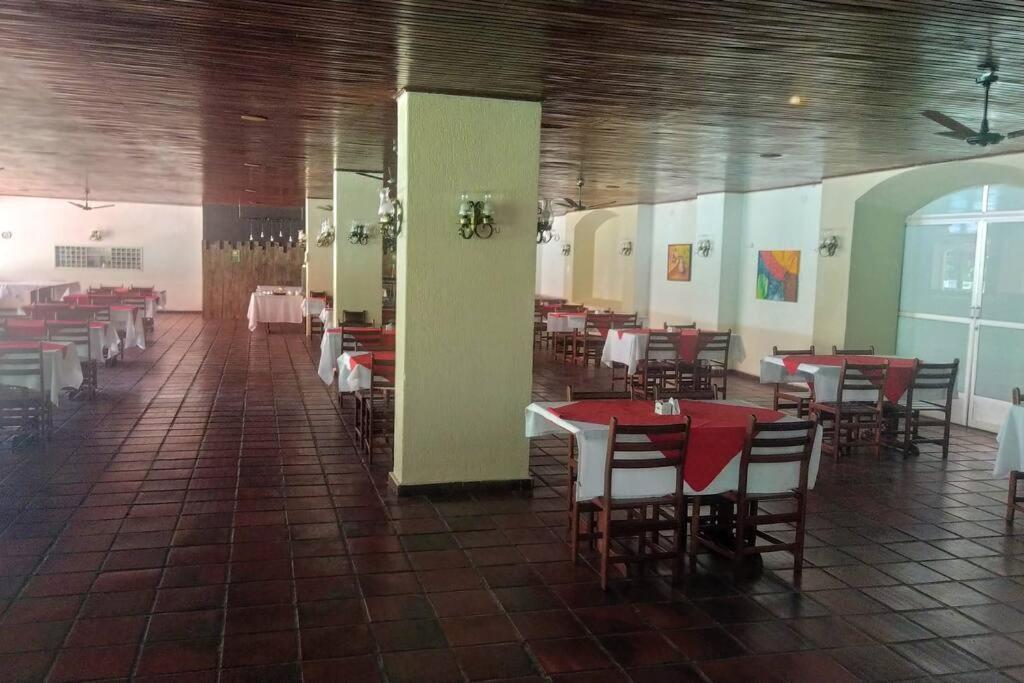 Lindo Flat Em Aguas De Lindoia Águas de Lindóia Екстериор снимка